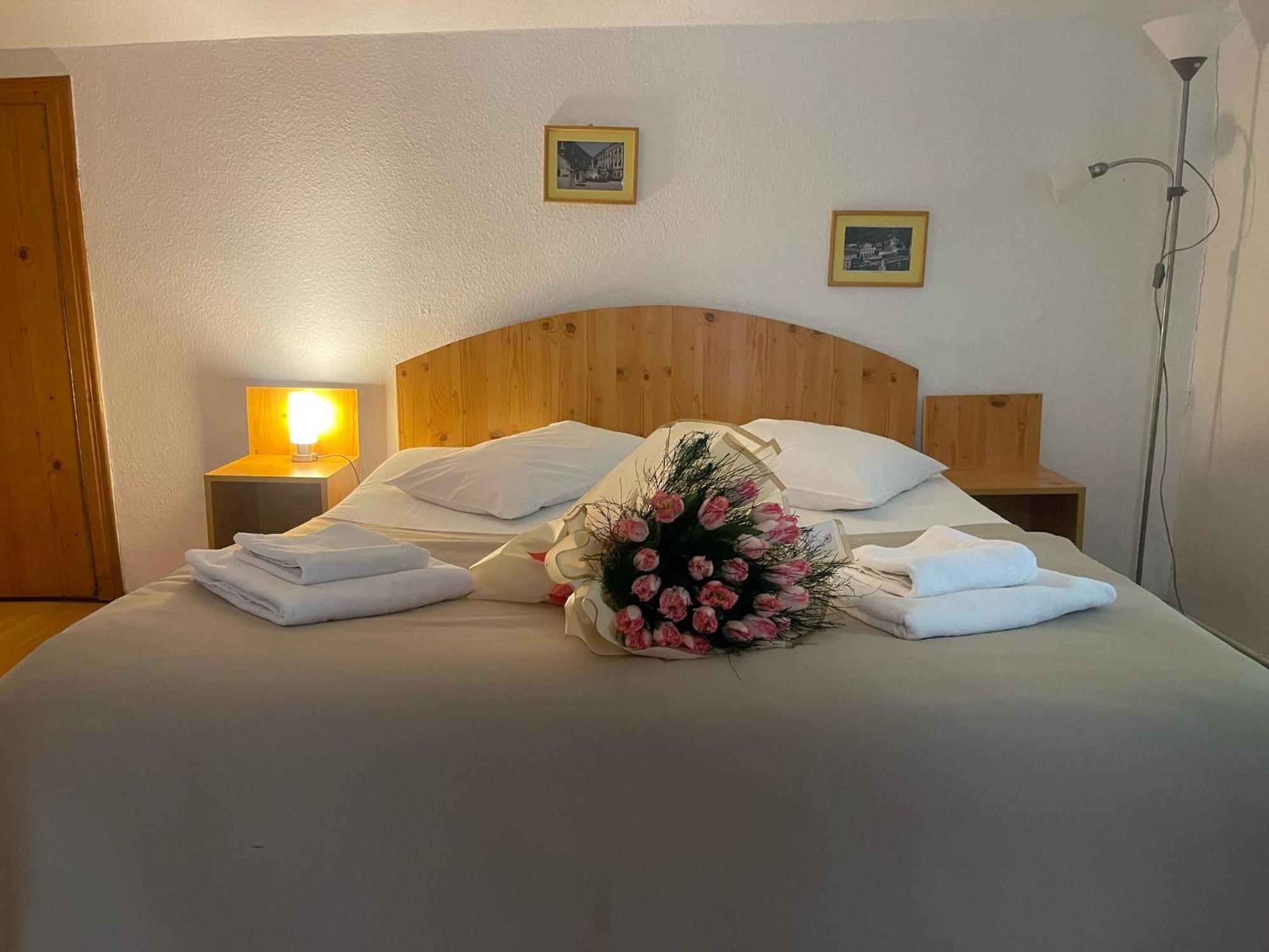 Pensiunea Casa Dimitrios-Băile Herculane Eksteriør billede